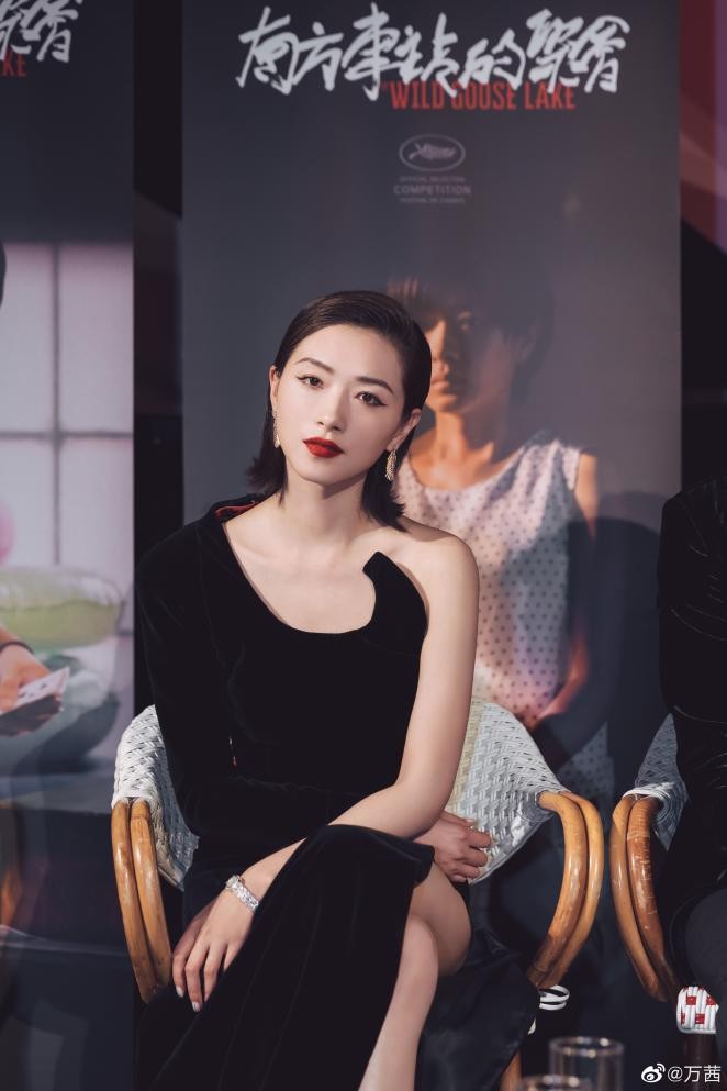 短发 锁骨发out了！夏季短发像万茜这么剪，干练个性，想换发型别错过