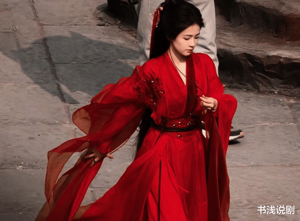 《周生如故》风波升级,任嘉伦、白鹿合作细节被扒,剧粉惊讶了