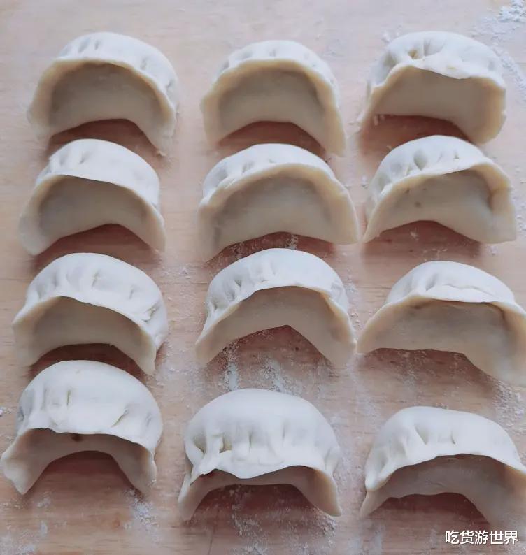 |煮饺子时，“点水”还是“不点水”？白案师傅：差别很大，弄明白