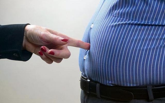 长寿 “有钱难买老来瘦”50岁后,想要长寿,体重控制在多少比较好?