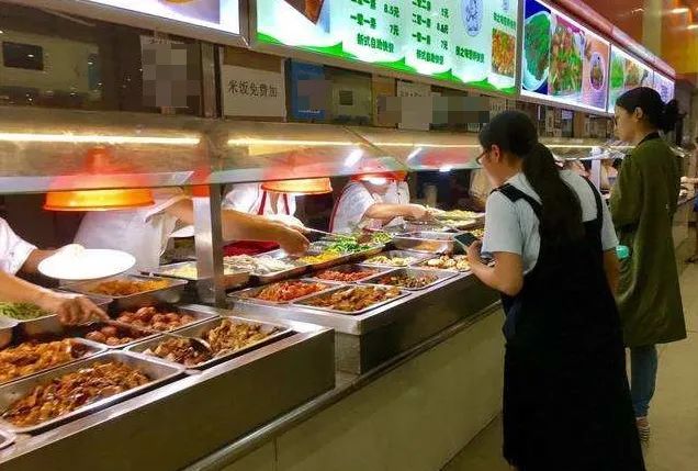日料|有钱人是怎么把大食堂吃成人均2000的样子的?
