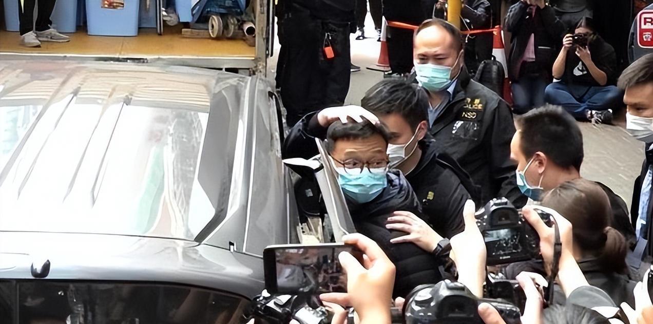 “港独”明星何韵诗，叫嚣联合国将中国除名！如今下场真是大快人心！