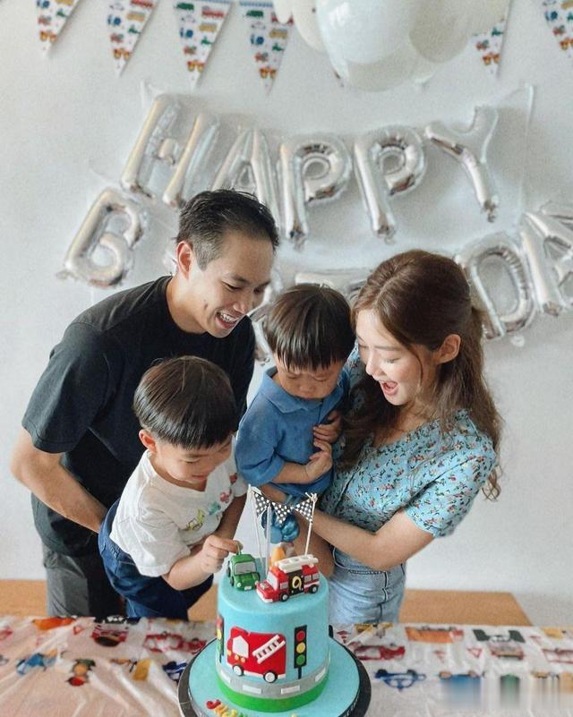 岑丽香出席活动透露家庭近况——现在的自己真的很满足