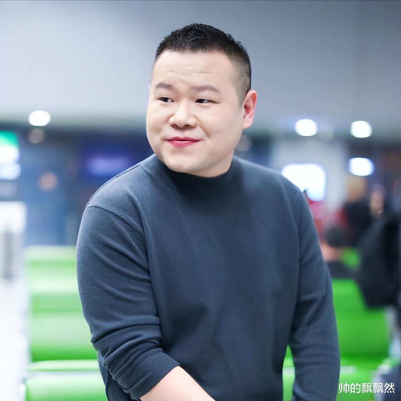 岳云鹏：给5个姐姐买车买房，把普通妻子当宝，弟弟却在农村种地