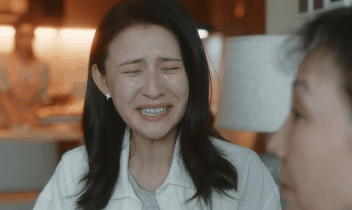 37岁热依扎出手,带来教科书式"崩溃哭戏" - 娱乐资讯(存满娱乐网)