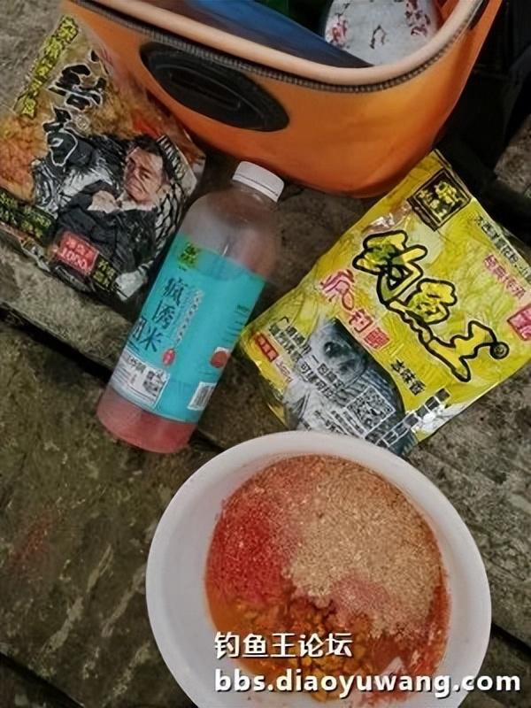 |天乐鲫竿弯弓现,大鲫大鲤争上岸