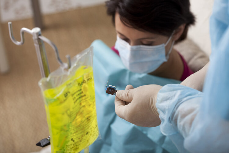 白血病专家两度患癌，抗癌9年，她总结出了4点抗癌感悟，值得深思