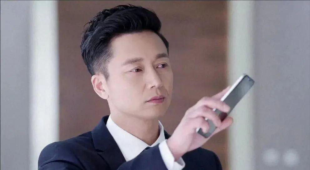 人到中年帅翻天的男星，我只服这6位，年轻时一般，快40岁才变帅