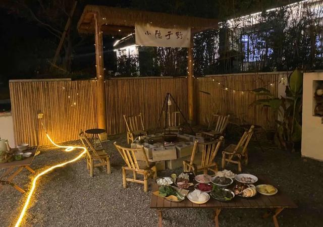 火锅|吊炉火锅，火爆全网！火锅界的“围炉煮茶”，正成为新晋顶流