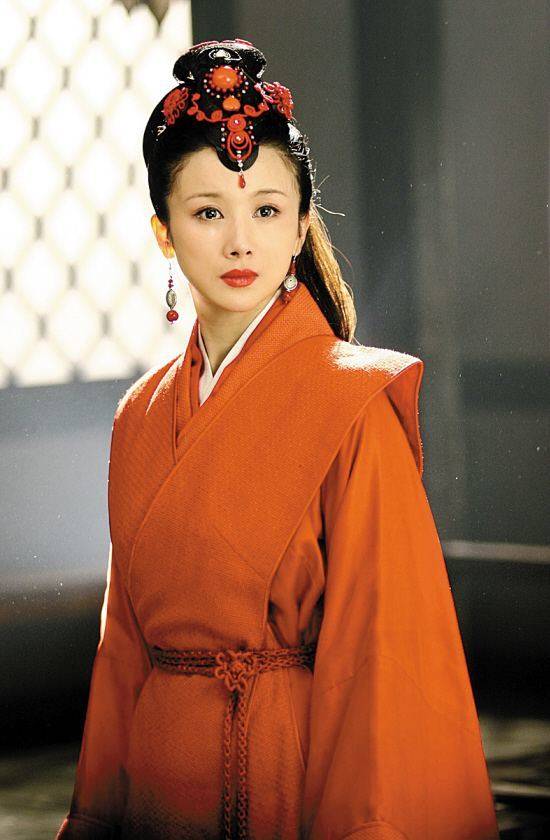 孙菲菲事件牵出《神雕侠侣》大瓜,刘亦菲抢“小龙女”不讲武德