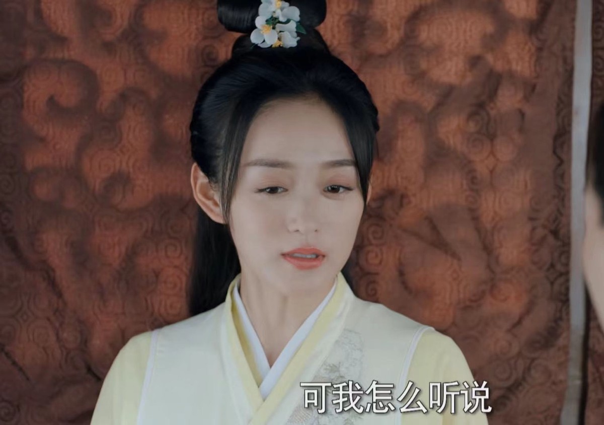 一脸反派相,却非要尬演古装“甜妹美人”,谁的审美出了问题?