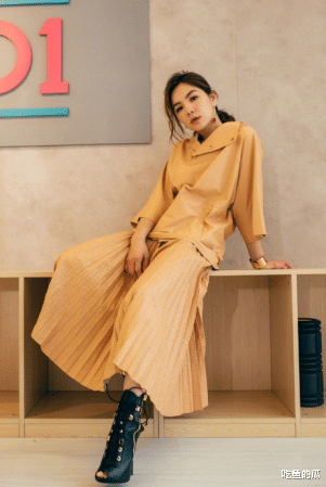 ella|与吴尊暧昧后下嫁普通人，Ella到底是疯了还是人间清醒？