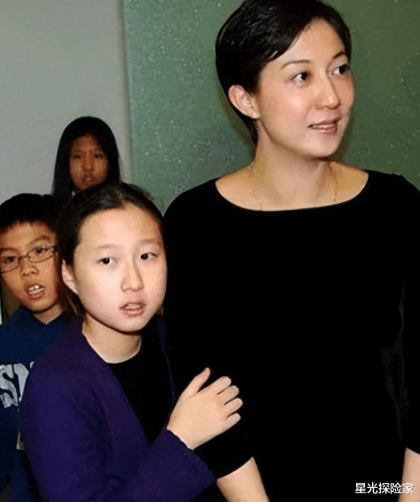 吴绮莉终于得手!成龙3次更改千亿遗嘱,私生女吴卓林成最终赢家