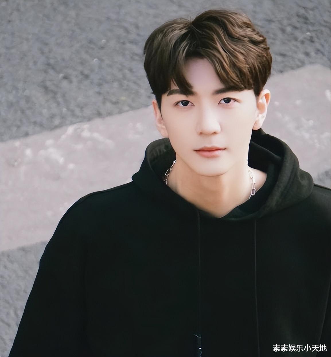 洪欣|港媒曝洪欣带儿子张镐濂改姓,生父莫少聪早已看淡一切