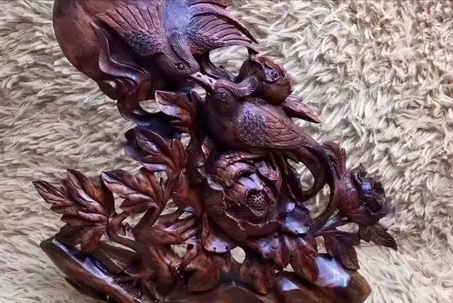 海南黄花梨|内行看门道,评判红木材质优劣的九大因素