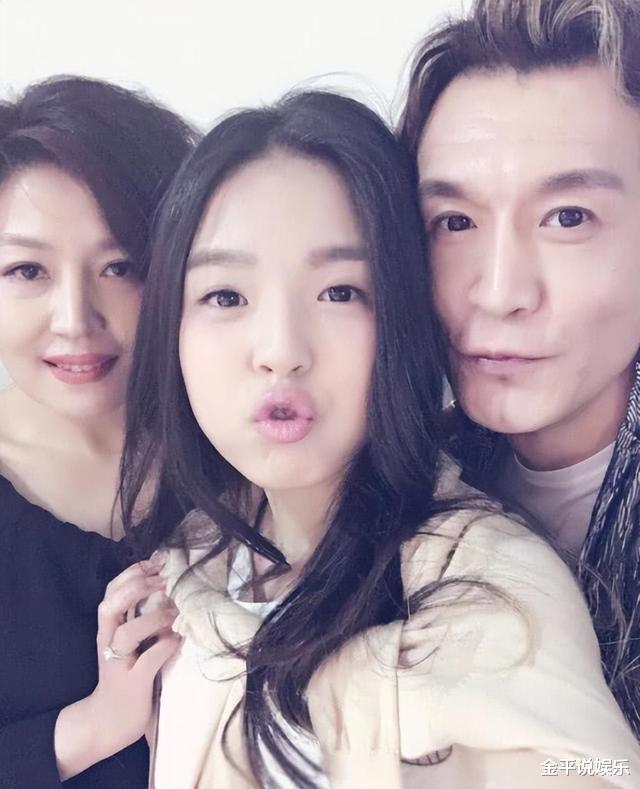 华晨宇|李咏妻子深夜发文公布喜讯,网友:恭喜