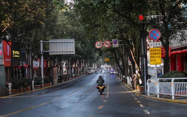 快递|裁员大潮中,解决就业的四大支柱产业:外卖,快递,快递,快递