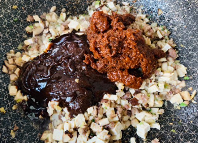 重阳节|明日重阳节，1要记得别说快乐，2要记得吃4样，为家人祈福长寿