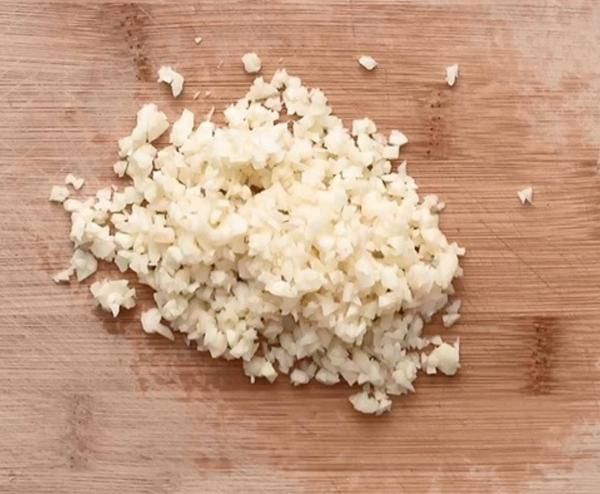 大蒜|坚持天天吃大蒜的人，最后得到了什么？看完或许就明白了