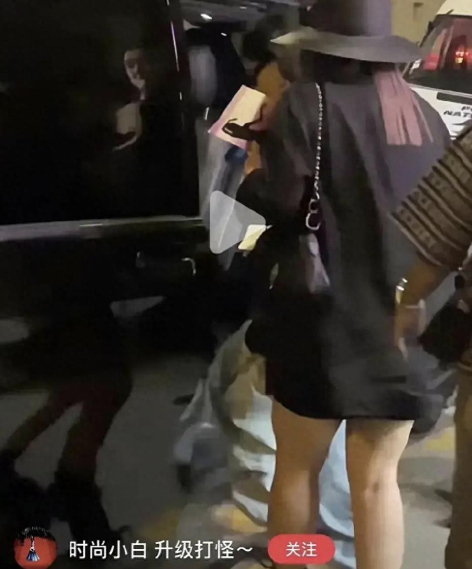 黄晓明专业拆台前妻Angelababy，各种打脸前妻要笑死了