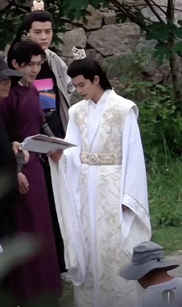 9.20娱瓜:任嘉伦刘亦菲唐嫣刘诗诗檀健次ab张彬彬娜扎张云龙丞磊