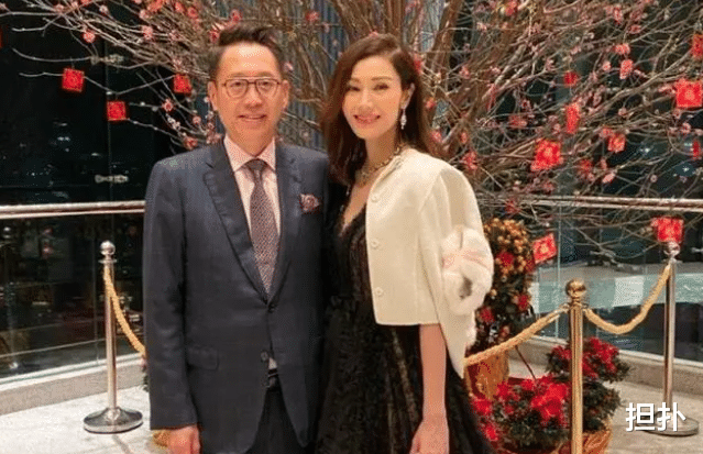 李嘉欣|李嘉欣生活太富贵，全家坐私人飞机出游，家族名下几百亿物业收租