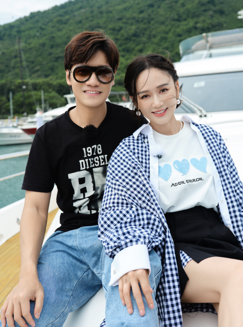 陈乔恩|陈乔恩晒与Alan喝香槟,间接辟谣怀孕,丈夫陪她度假多月被质疑不工作