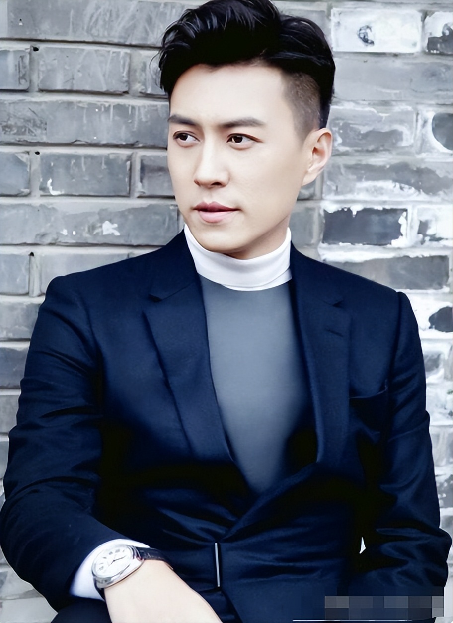 人到中年帅翻天的男星，我只服这6位，年轻时一般，快40岁才变帅