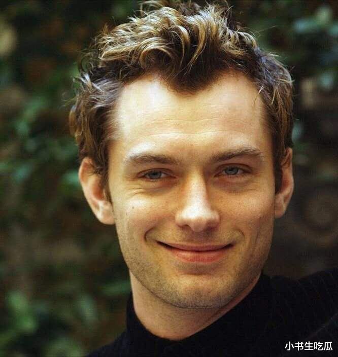 裘德·洛|裘德洛多帅?47岁还能娶小16岁美女学霸,把美貌基因遗传给女儿