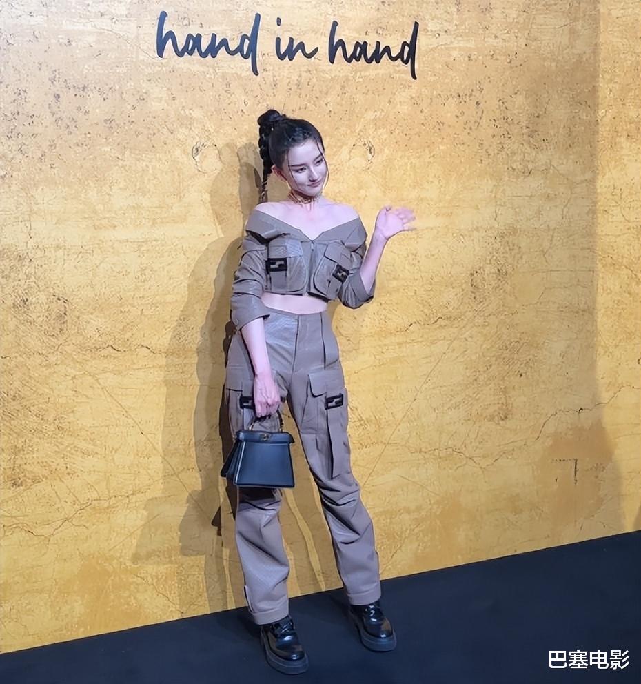 李沁|好土的时尚红毯,杨颖鞋子拉垮,李沁妆容怪异,陈晓老成两辈人