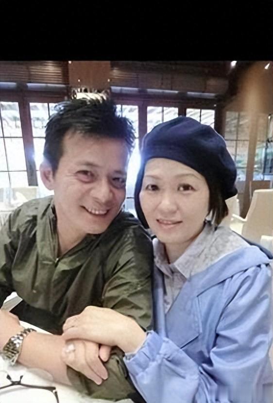 港媒曝黄日华求婚女神,妻子去世只有三年,说好的终生不娶呢?