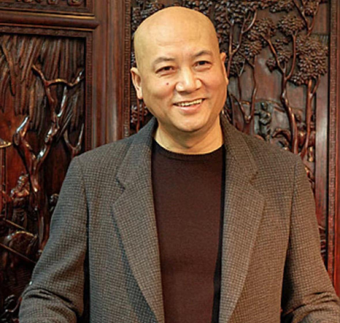 迟重瑞家世曝光！来头大的吓人，难怪身价505亿的陈丽华非要嫁他