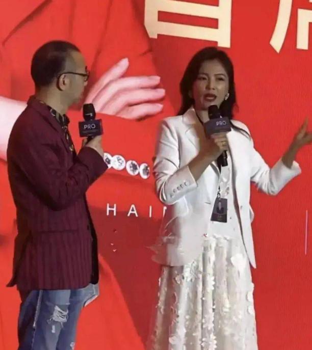 当美颜滤镜关掉后,“明星”与普通人有哪些差别?现在知道不算迟