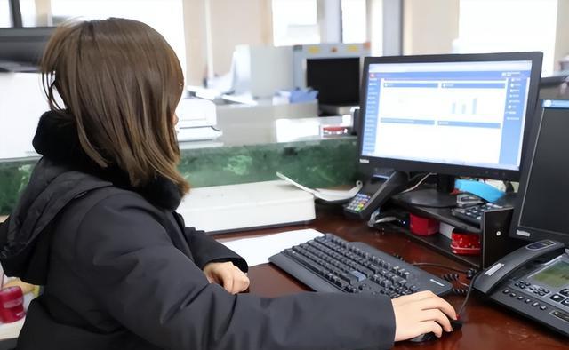 甘肃|广东一女子上班第一天被辞退,公司赔付100元误工费,理由很现实