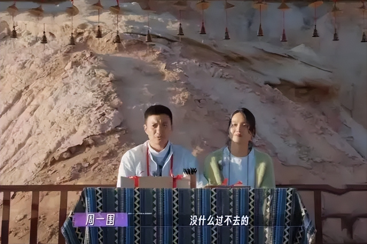 两张全家福,将朱丹与章子怡截然相反的婚姻状态,体现得淋漓尽致