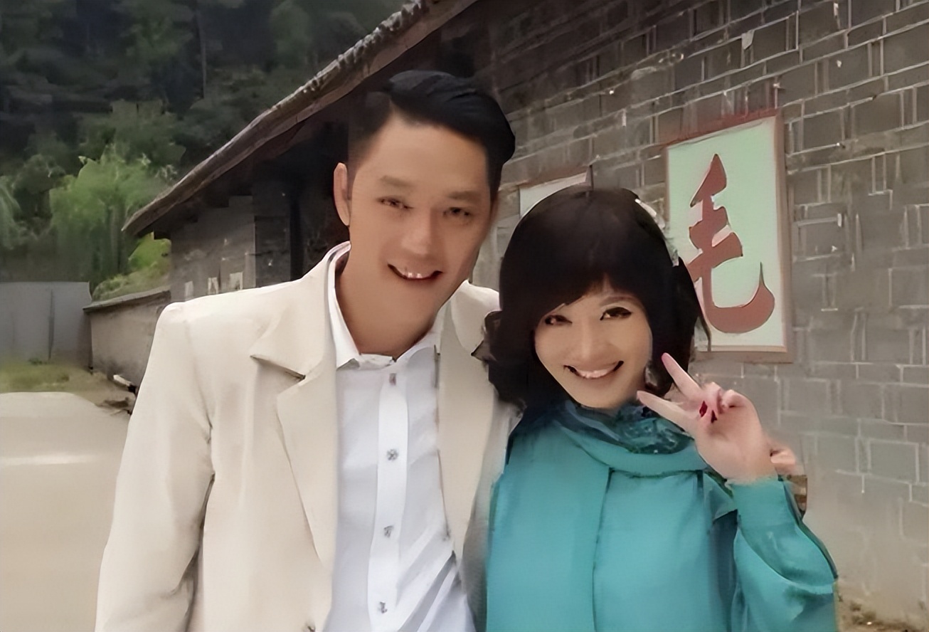 程愫和傅程鹏离婚6年，一个再婚，一个独自带娃，逆袭当院长