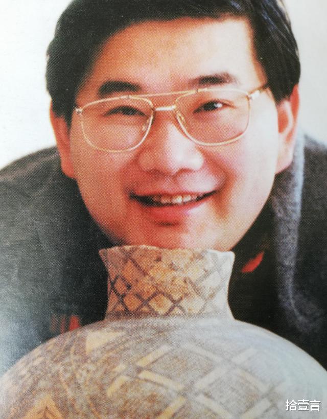 曹可凡|这一次,“八面玲珑”的曹可凡,不再被世界宽容