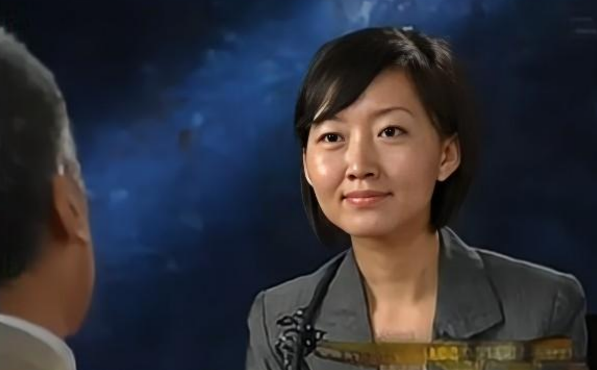 主持人柴静刁钻采访，被丁院士怒怼：中国人是不是人？