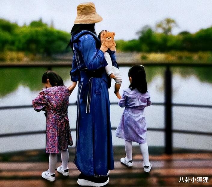 谢娜|网友偶遇张杰谢娜带小咘芽上早教课,张杰负责看娃,谢娜玩手机