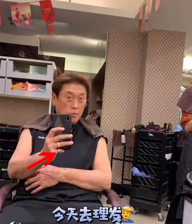 高以翔爸爸突然去世，二哥高宇侨悲痛悼念，父子俩忌日相差一天