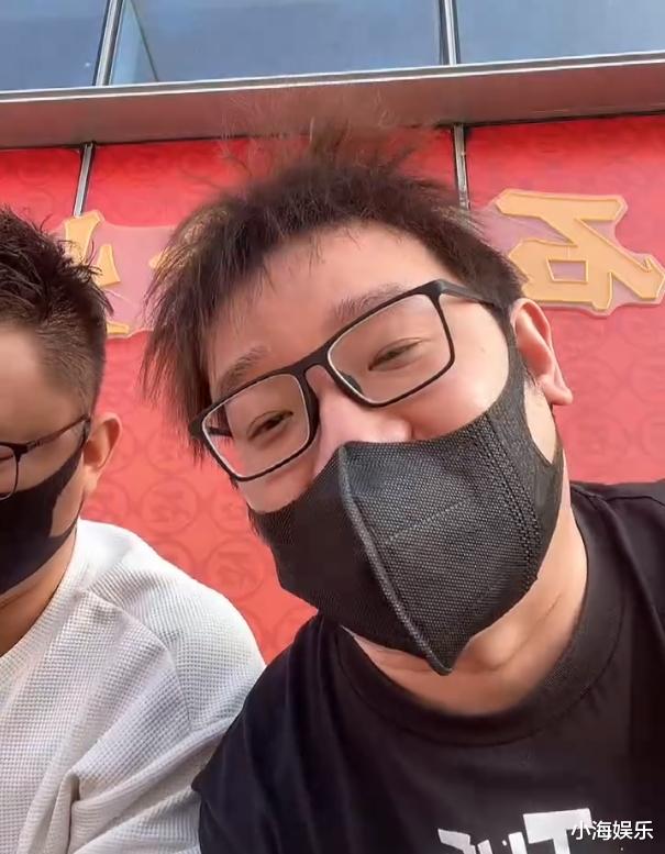 薛之谦演唱会投屏女主回应了,因男友出轨早就分手,男方再曝猛料