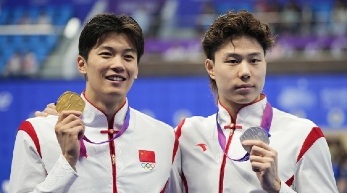 汪顺在韩国引发热潮!颜值身材堪称顶级,被指比演员还要帅