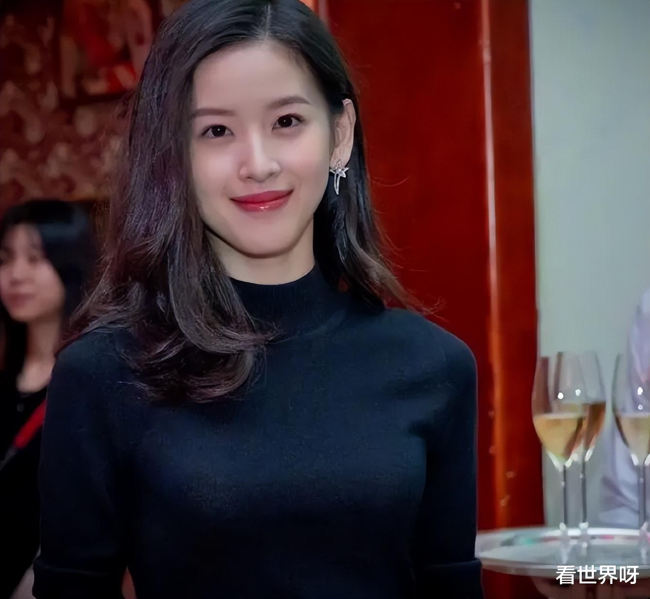 明星|一场明星与名流的合照,把艺人在上流圈的地位照的“体无完肤”