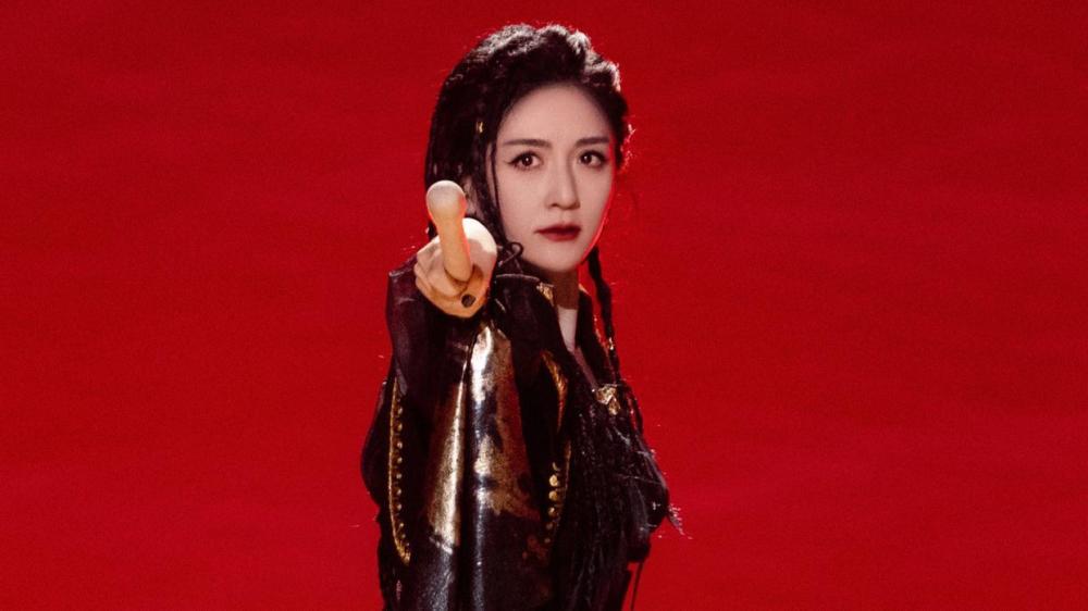 |谢娜三公被区别对待委屈哭:人最大的压力是来自不能承受的幸运