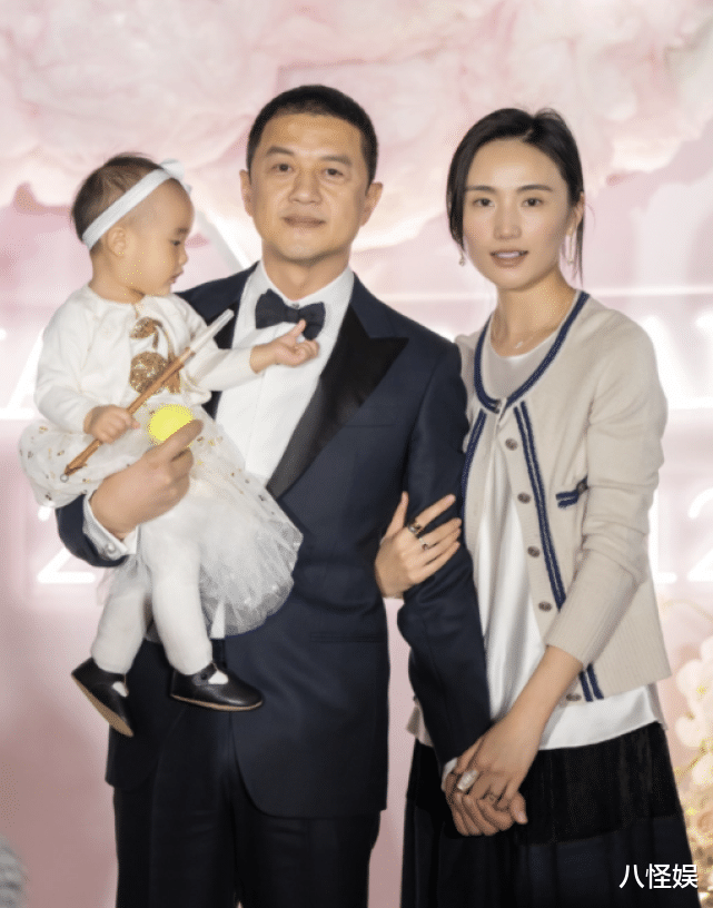 泰勒·斯威夫特|春天生却名叫夏，李亚鹏解释幼女大名，与姐姐李嫣一脉相承好有爱