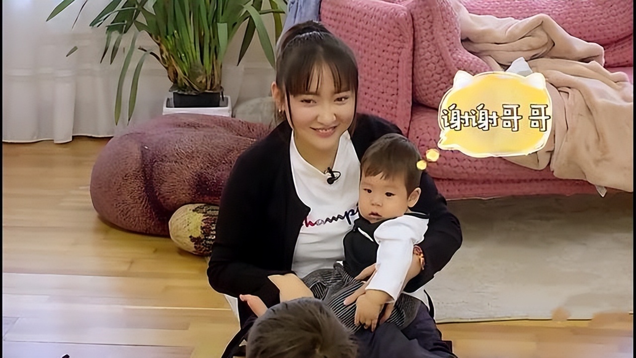 杜宇麒|杜江一家久违现身,霍思燕略微发福,嗯哼亲妹妹疑现身,长得超像哥哥