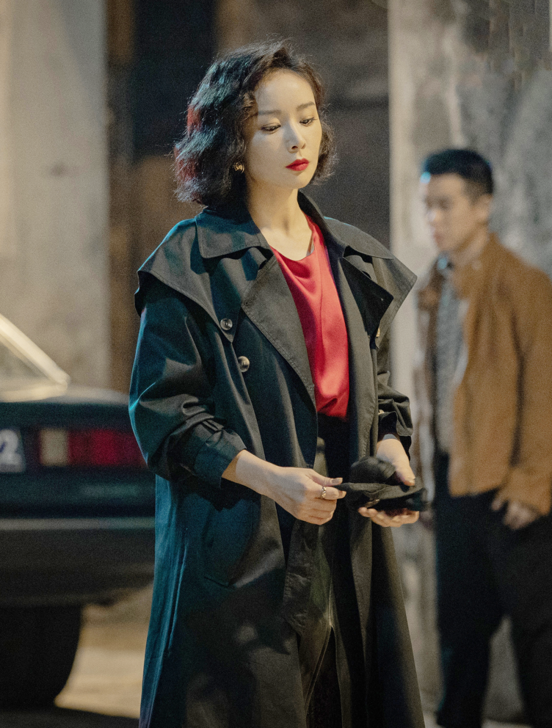 狂飙|超百万的铂金包、警察一身上十万,《狂飙》你是反黑剧么?