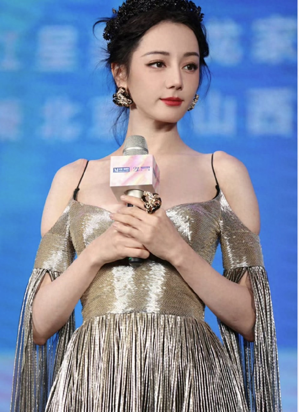 赵丽颖红裙子吸睛，关志斌帅气，张天爱性感！47岁的曾黎这次赢了