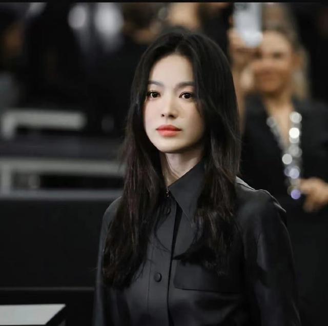 宋慧乔 拿捏清冷感的女人，淡颜系女神宋慧乔，迷人而高级
