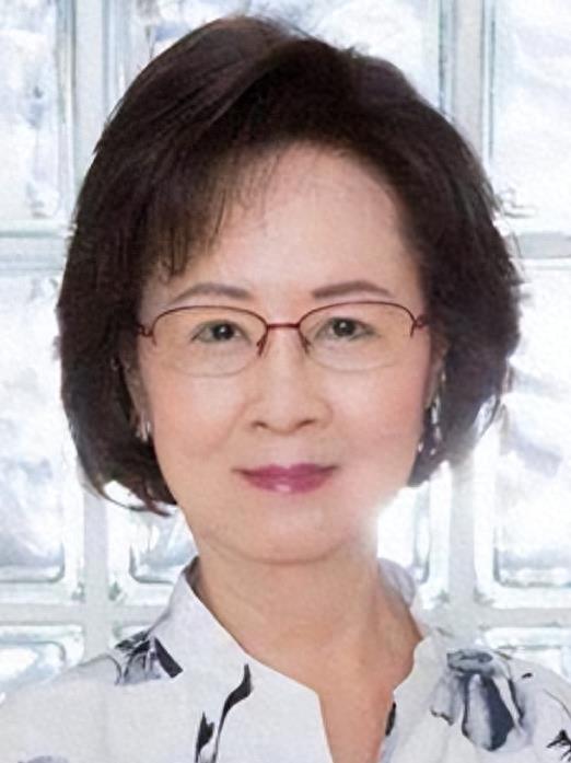 善恶终有报!“虚伪无耻、插足上位”的琼瑶,已经活成了一个笑话